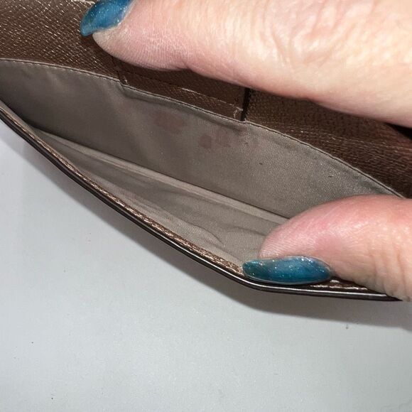 Coach Women's Metallic Universal Wallet with Phone Pocket in Rose Gold Pebble Le - Picture 5 of 8